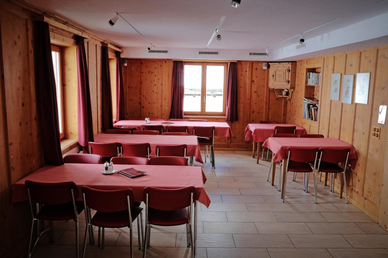 מלויאז Hotel Ristorante Lagrev מראה חיצוני תמונה